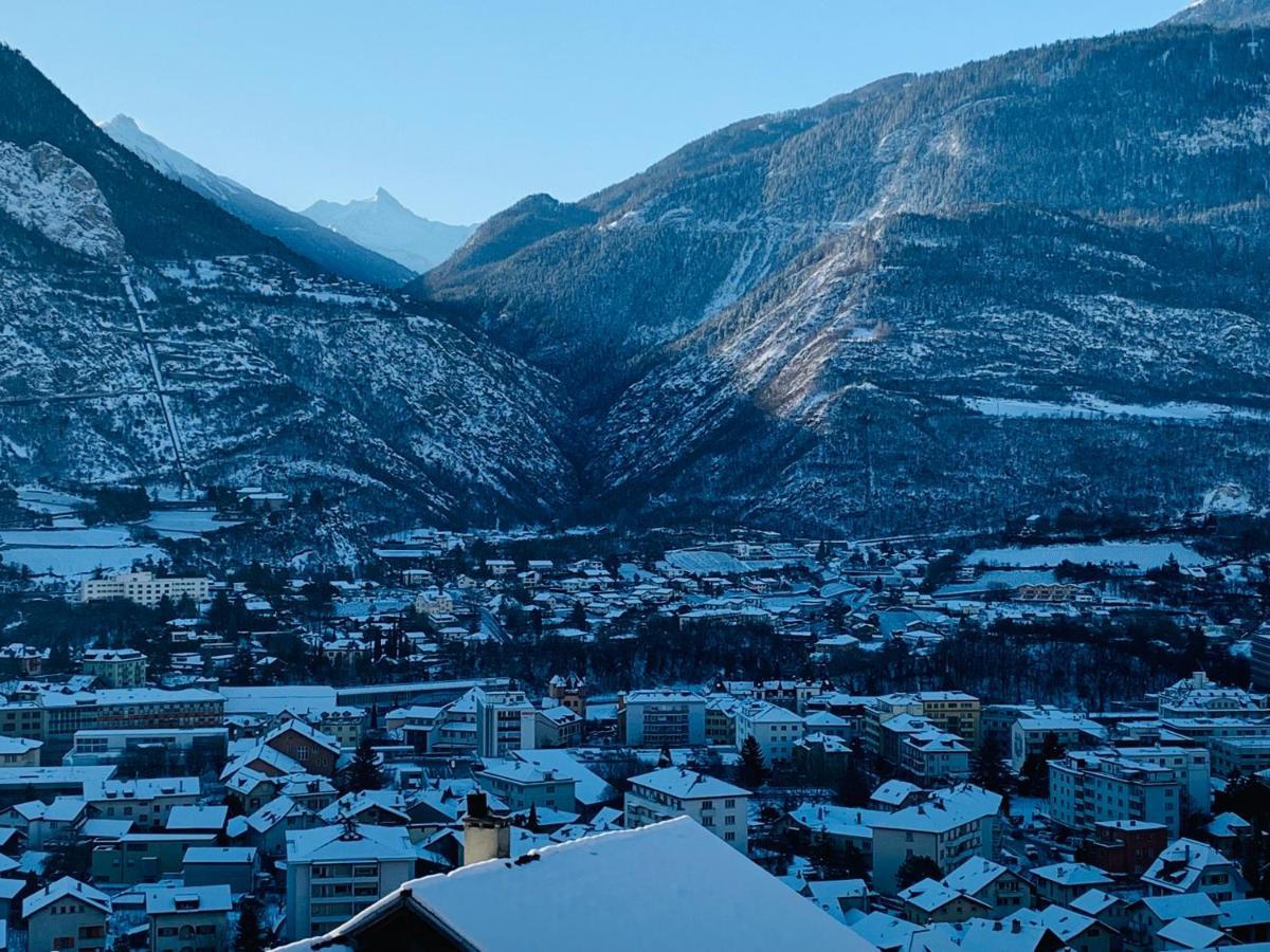 Schone Wohnung In Sierre Dış mekan fotoğraf